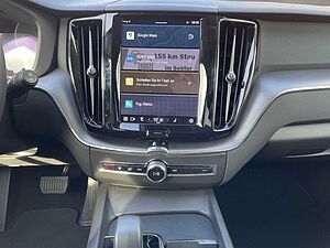 Volvo  B4 Core NAVI LED 19LM WINTER PAKET SITZH