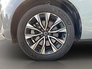 Volvo  B4 Core NAVI LED 19LM WINTER PAKET SITZH