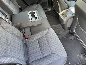 Volvo  B4 Core NAVI LED 19LM WINTER PAKET SITZH