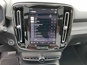 Volvo  B3 Ultra Black Edition AHK BUSINESS 360°