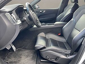 Volvo  T6 Plug-In RECHARGE R-DESIGN  HUD LED 22LM