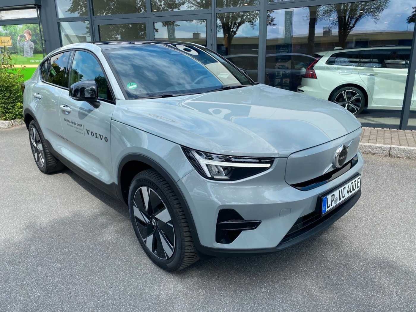 Volvo  Plus Recharge Pure Electric Ext. Range