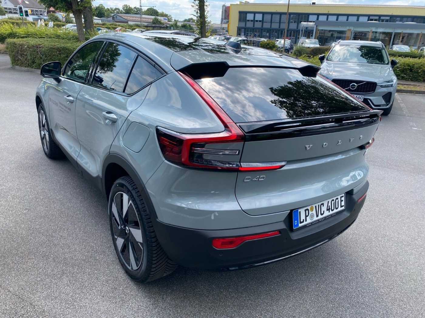 Volvo  Plus Recharge Pure Electric Ext. Range