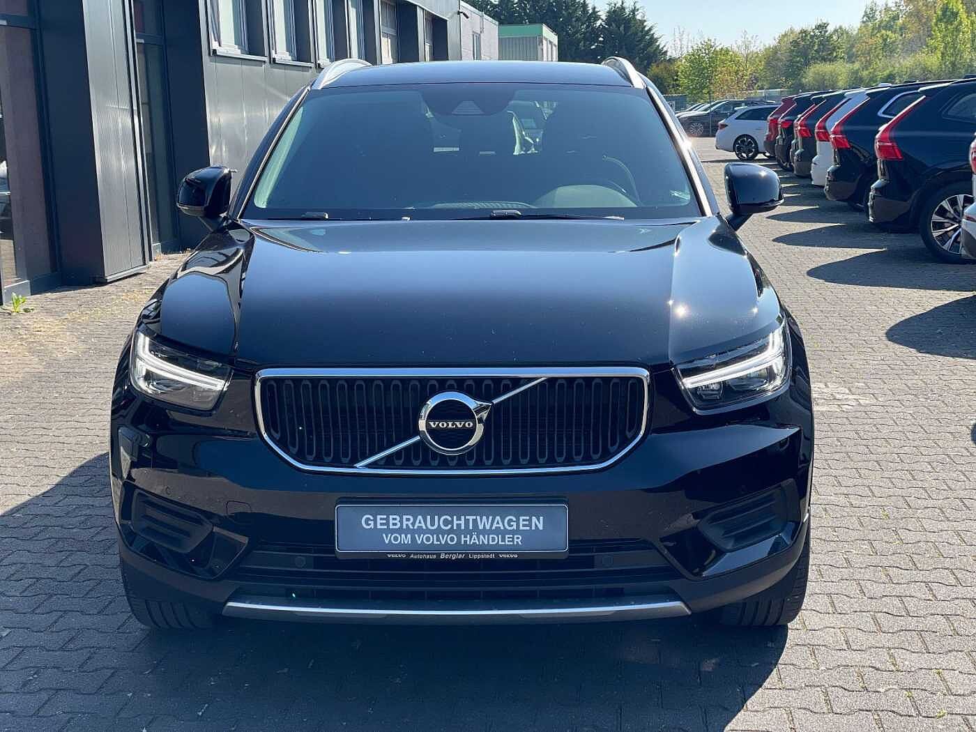 Volvo  B4 Momentum Pro 2WD Navi Kamera SHZ 18Zoll