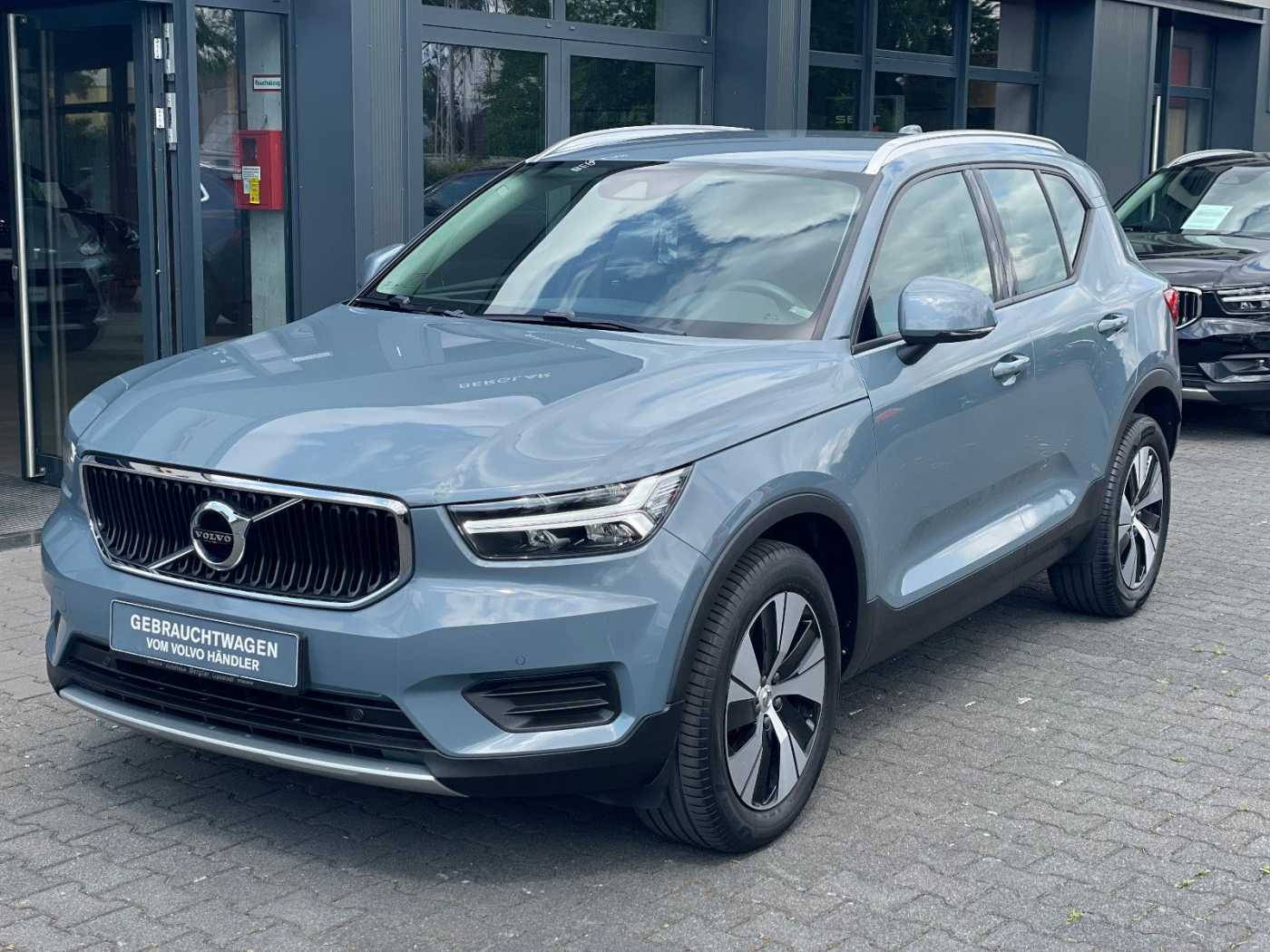 Volvo  D3 Momentum Pro 2WD Navi Standh. 18Z