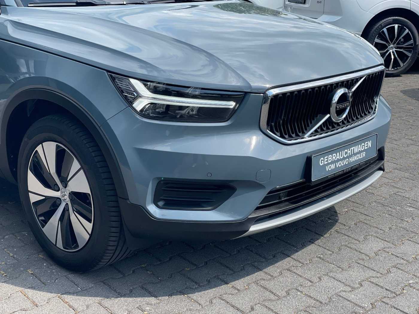 Volvo  D3 Momentum Pro 2WD Navi Standh. 18Z