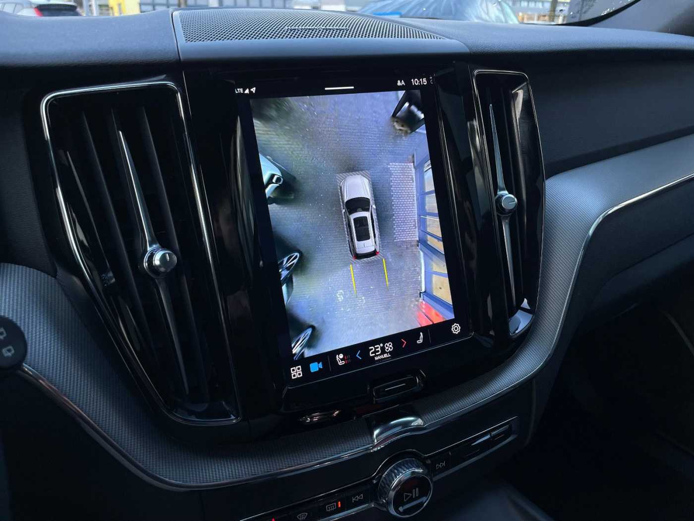 Volvo  T6 Plus Dark   Plug-In Hybrid AWD AHK PANO