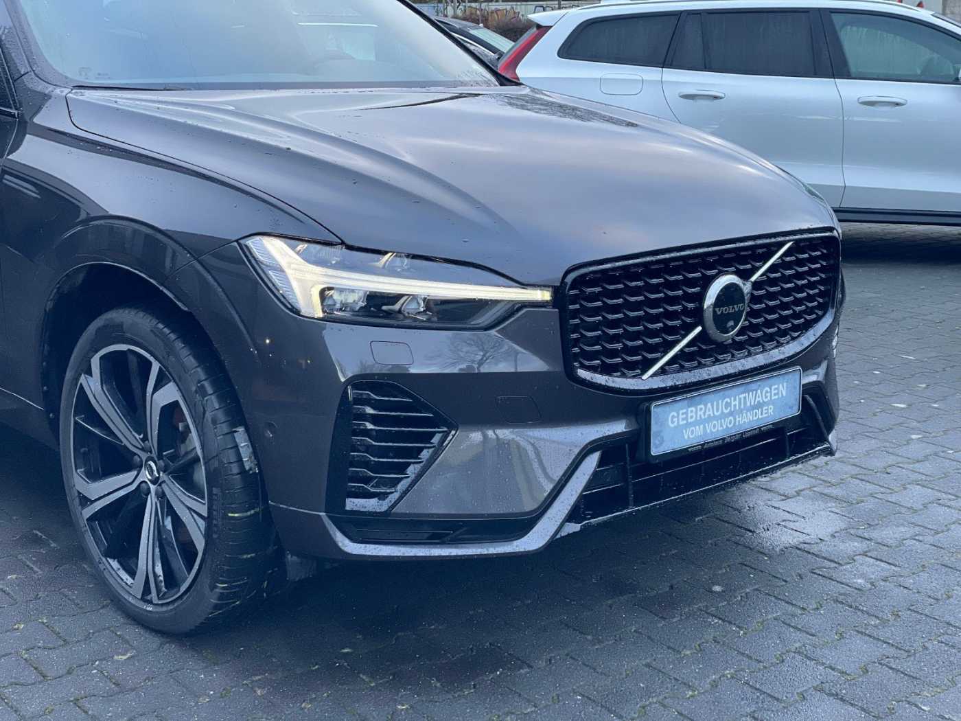 Volvo  T6 Plus Dark   Plug-In Hybrid AWD AHK PANO