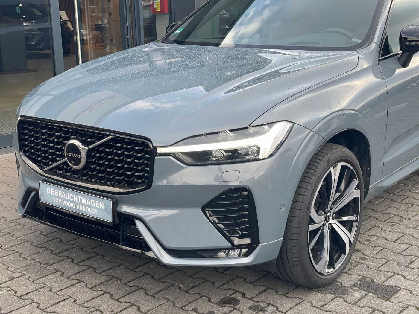 Volvo  B4 AWD R Design AWD 21Zoll B&W AHK