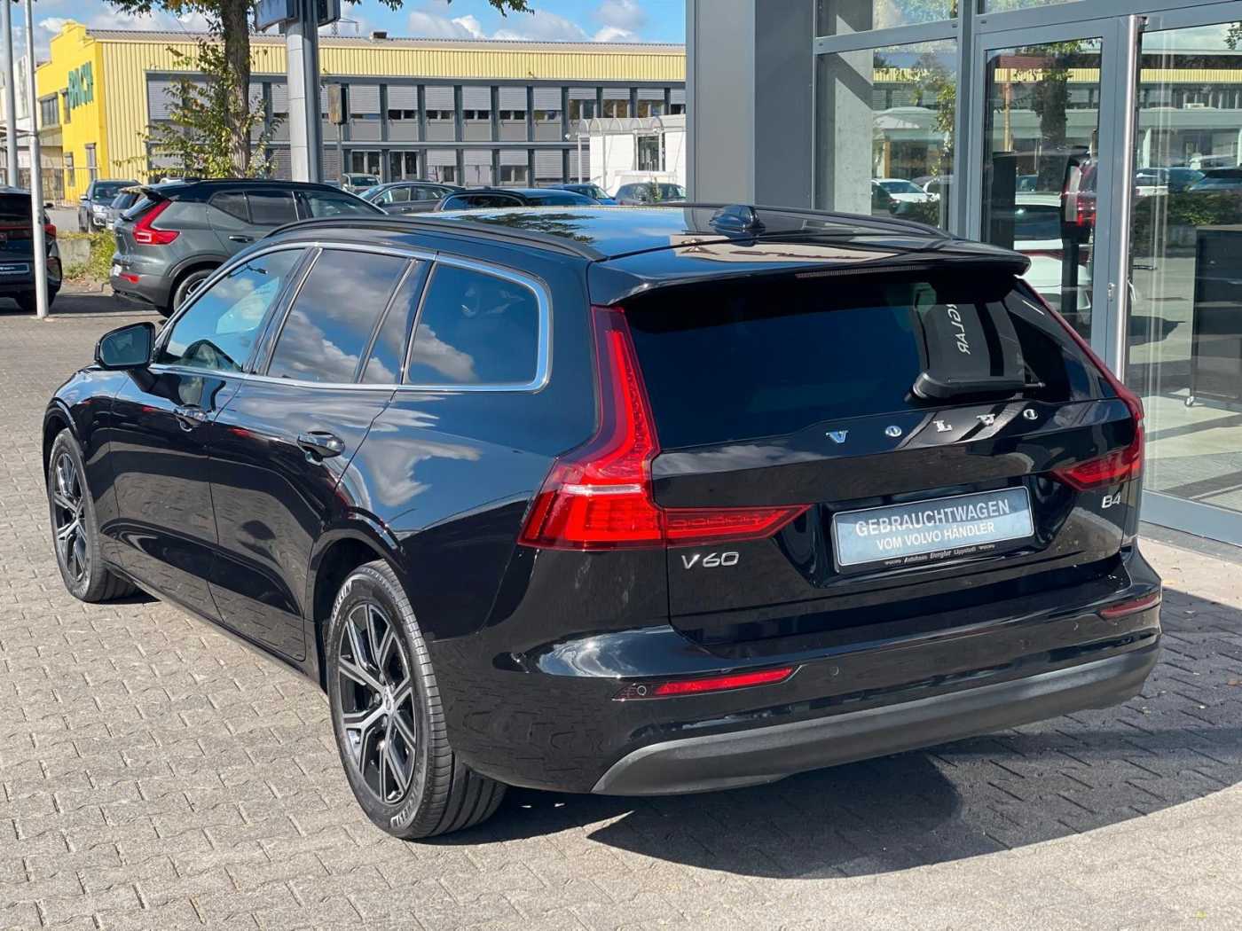 Volvo  B4D Core Navi SHZ Kamera AHK