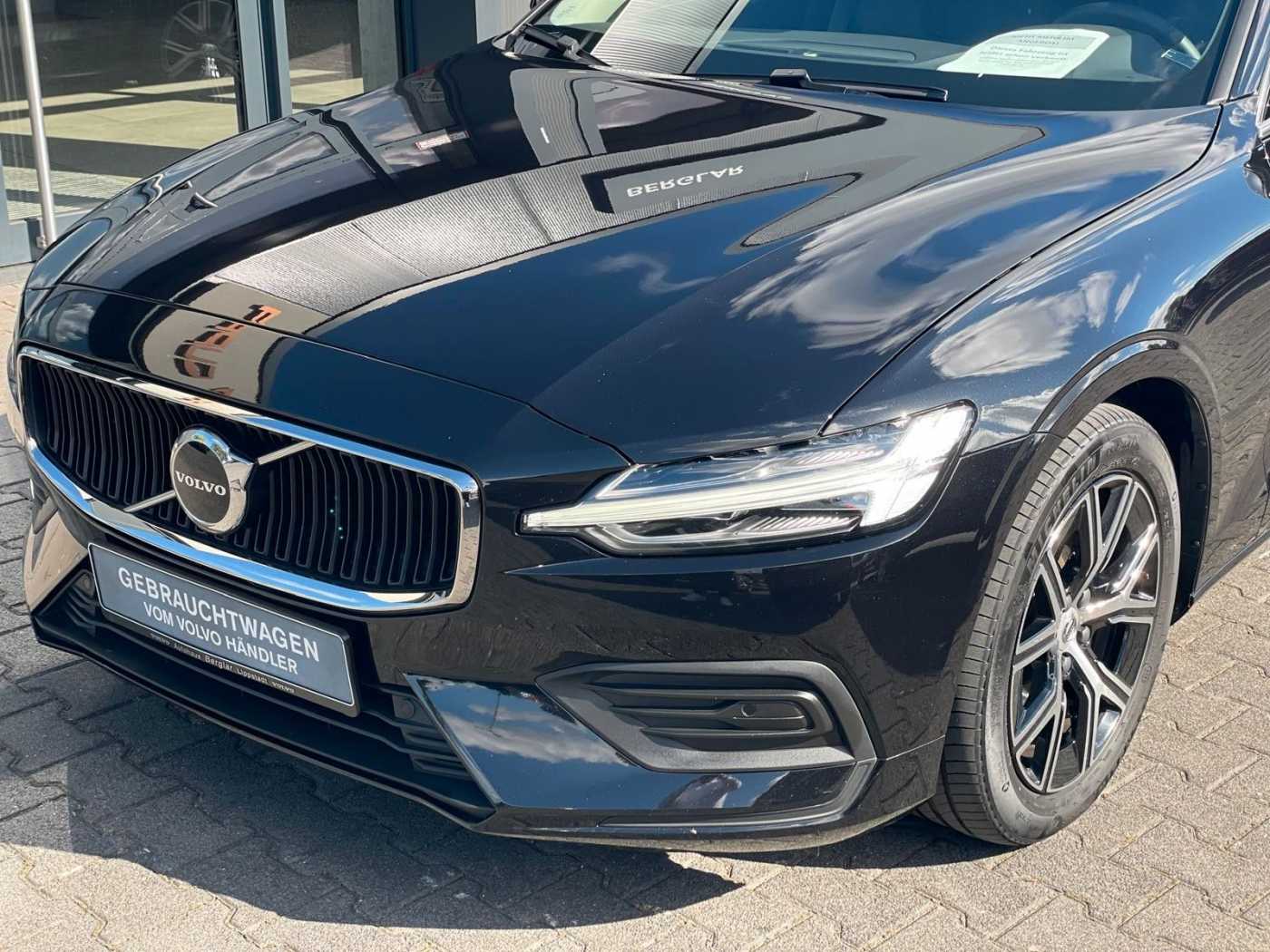 Volvo  B4D Core Navi SHZ Kamera AHK