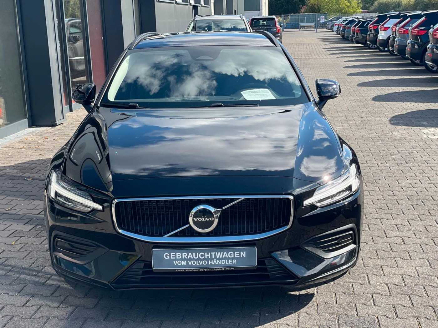 Volvo  B4D Core Navi SHZ Kamera AHK