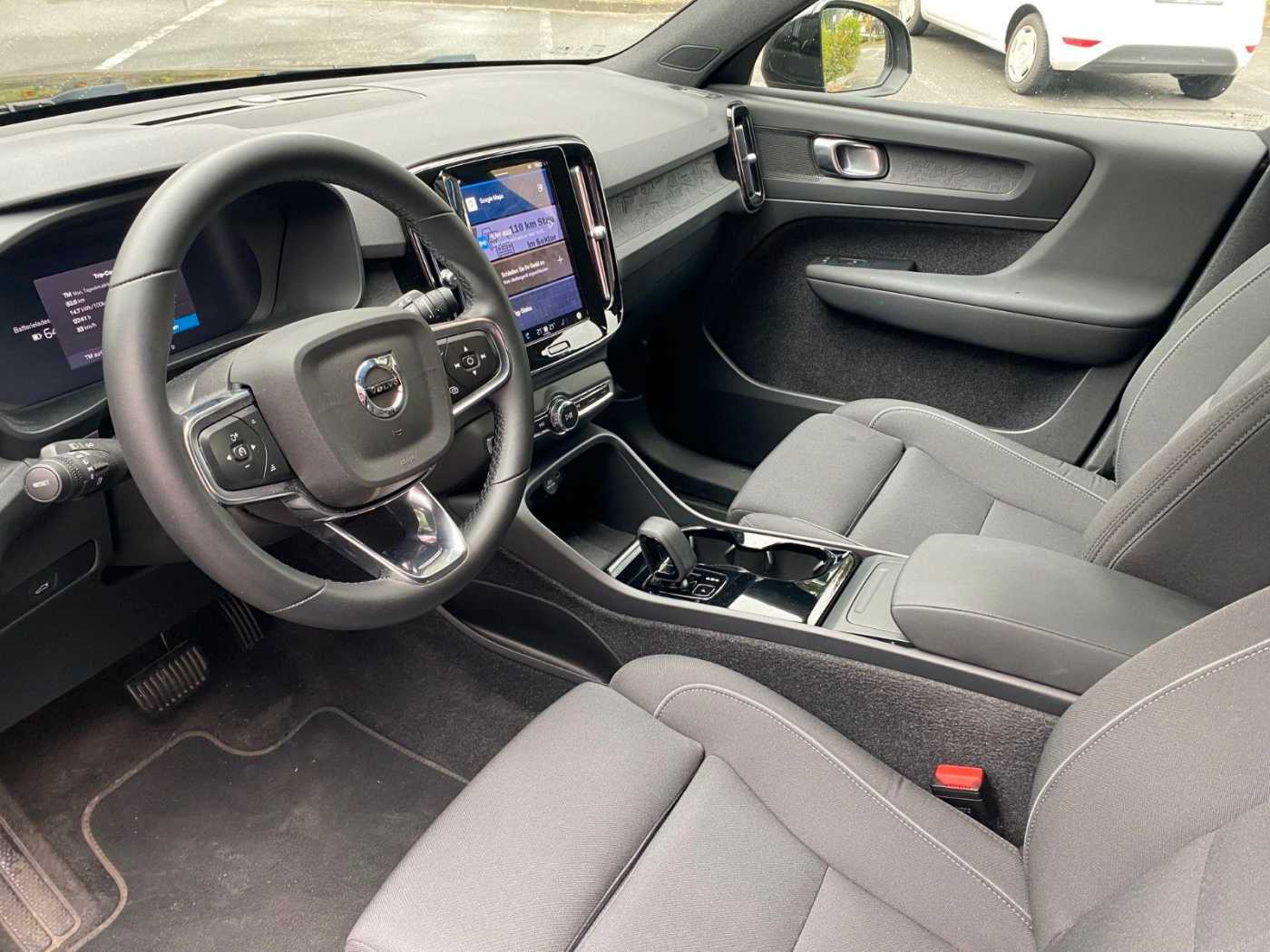 Volvo  Core Recharge Pure Electric 2WD