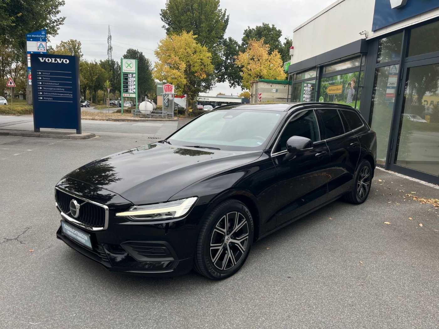 Volvo  B4 Core Navi SHZ LED