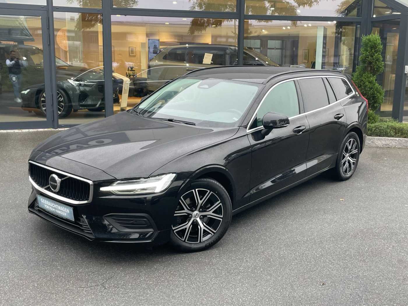 Volvo  B4 Core Navi SHZ Kamera