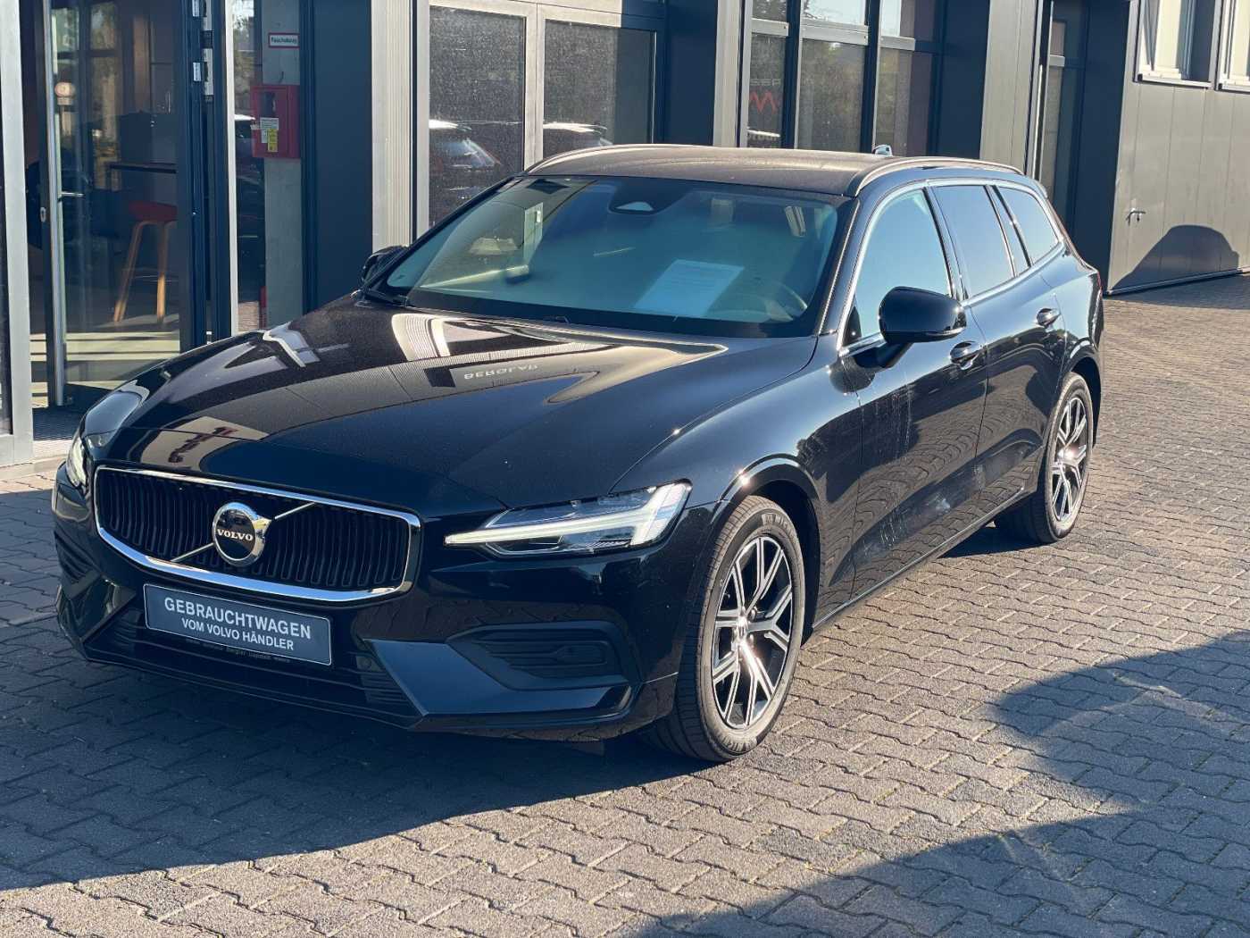 Volvo  B4D AHK Navi SHZ LED Kamera