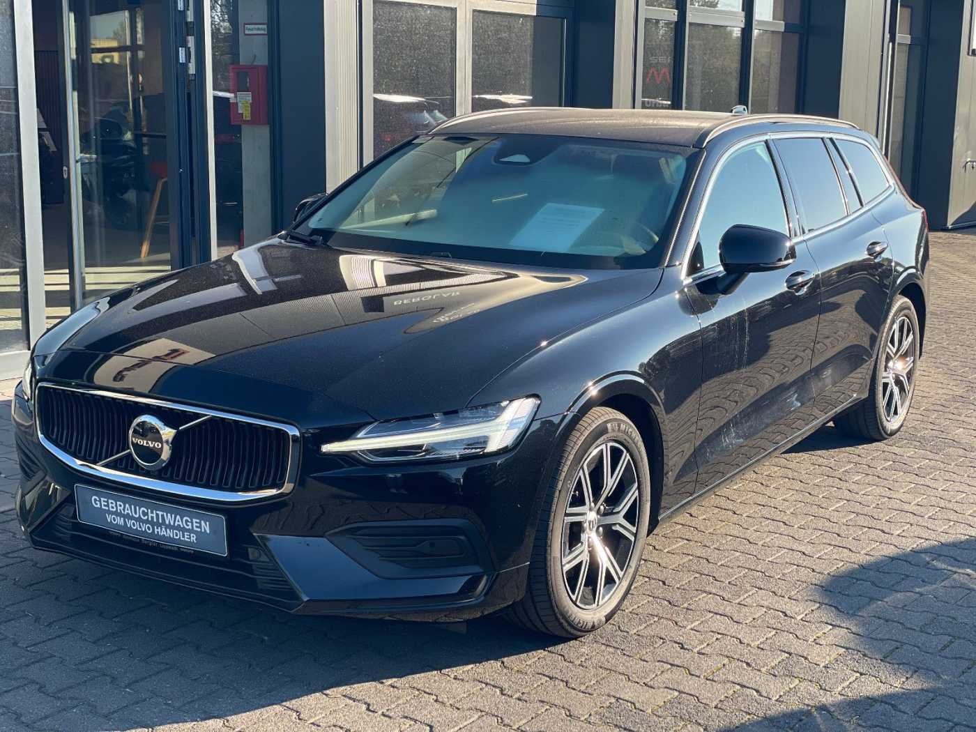 Volvo  B4D AHK Navi SHZ LED Kamera