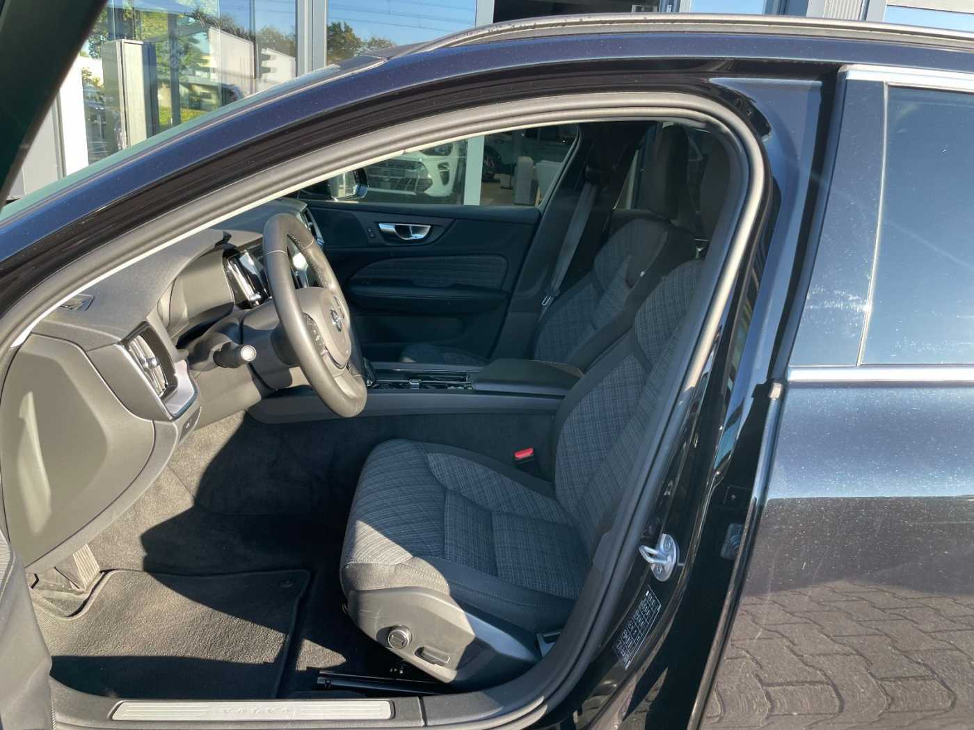 Volvo  B4D AHK Navi SHZ LED Kamera
