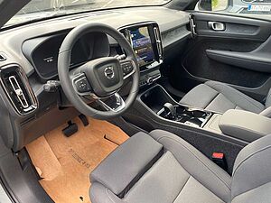 Volvo  Plus Recharge Pure Electric Ext. Range