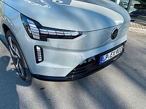 Volvo  Ultra Twin Motor AWD, 7 Sitzer, B&W, 22'
