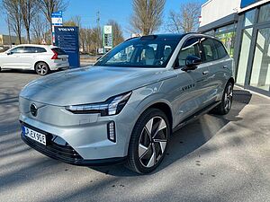 Volvo  Ultra Twin Motor AWD, 7 Sitzer, B&W, 22'