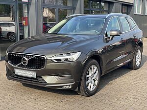 Volvo  D4 AWD Momentum  Kamera Navi SHZ ToteWin