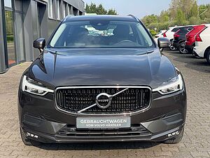 Volvo  D4 AWD Momentum  Kamera Navi SHZ ToteWin