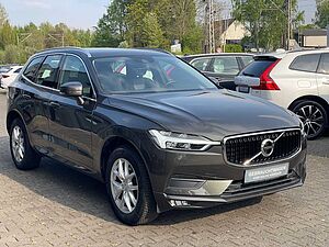 Volvo  D4 AWD Momentum  Kamera Navi SHZ ToteWin