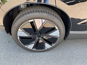 Volvo  Single Motor Ext. Range Ultra Pure Electric