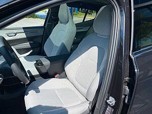 Volvo  Single Motor Ext. Range Ultra Pure Electric