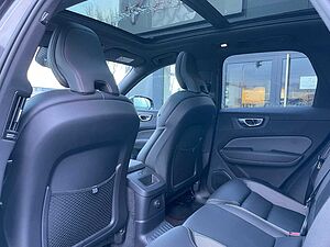 Volvo  T6 Plus Dark   Plug-In Hybrid AWD AHK PANO