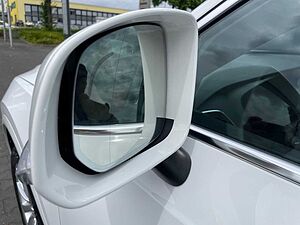 Volvo  D4 2WD Momentum Navi LED ACC