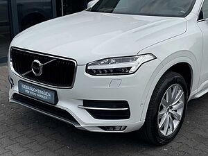 Volvo  D4 2WD Momentum Navi LED ACC