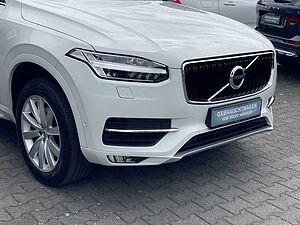 Volvo  D4 2WD Momentum Navi LED ACC