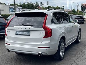 Volvo  D4 2WD Momentum Navi LED ACC