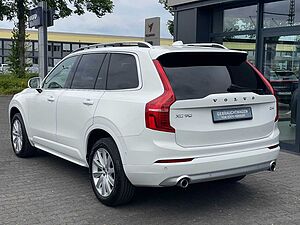Volvo  D4 2WD Momentum Navi LED ACC