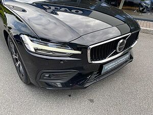 Volvo  B4 Aut. Core, Kamera, Licht-Paket, Winter-Pa