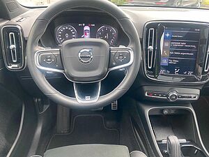 Volvo  T4 R-Design 2WD, Pano, IntelliSafe Pro, uvm