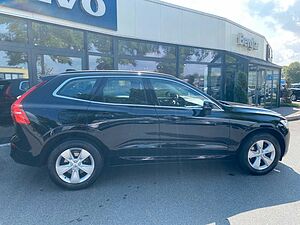 Volvo  B4 AWD Core, Licht-Paket, Fahrer-Assistenz