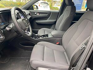 Volvo  Core Recharge Pure Electric 2WD