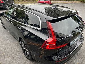 Volvo  B4 Core Navi SHZ LED