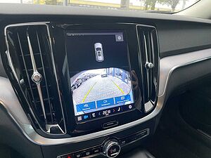 Volvo  B4 Core Navi SHZ Kamera
