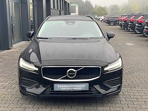 Volvo  B4 Core Navi SHZ Kamera
