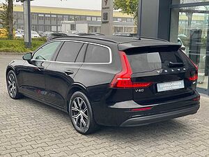 Volvo  B4 Core Navi SHZ Kamera