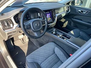 Volvo  B4D AHK Navi SHZ LED Kamera