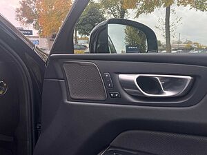 Volvo  Plus Dark B4D AHK H/K