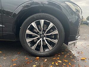 Volvo  Plus Dark B4D AHK H/K