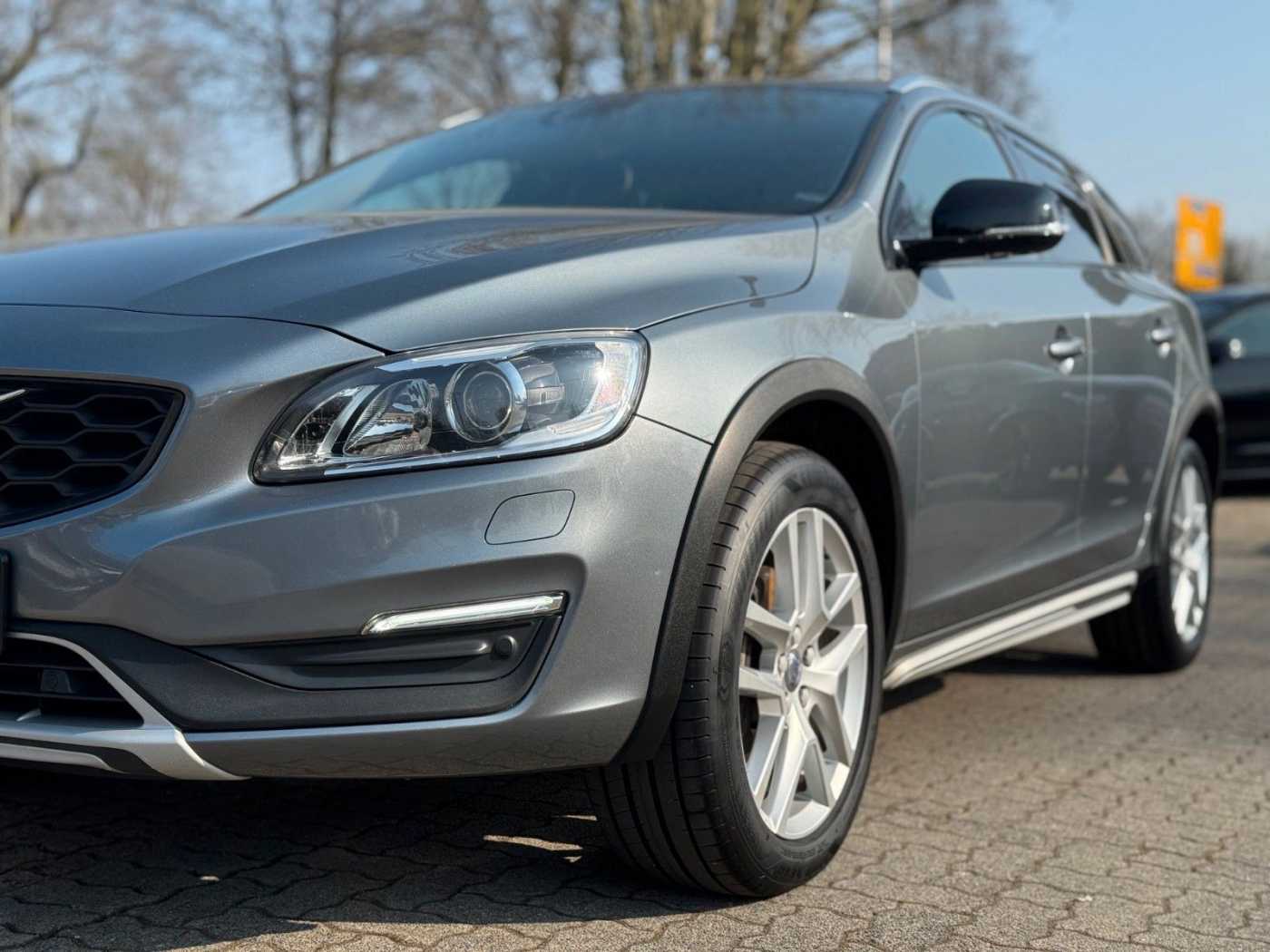 Volvo  D3 PRO - GSD - AHK - Kamera