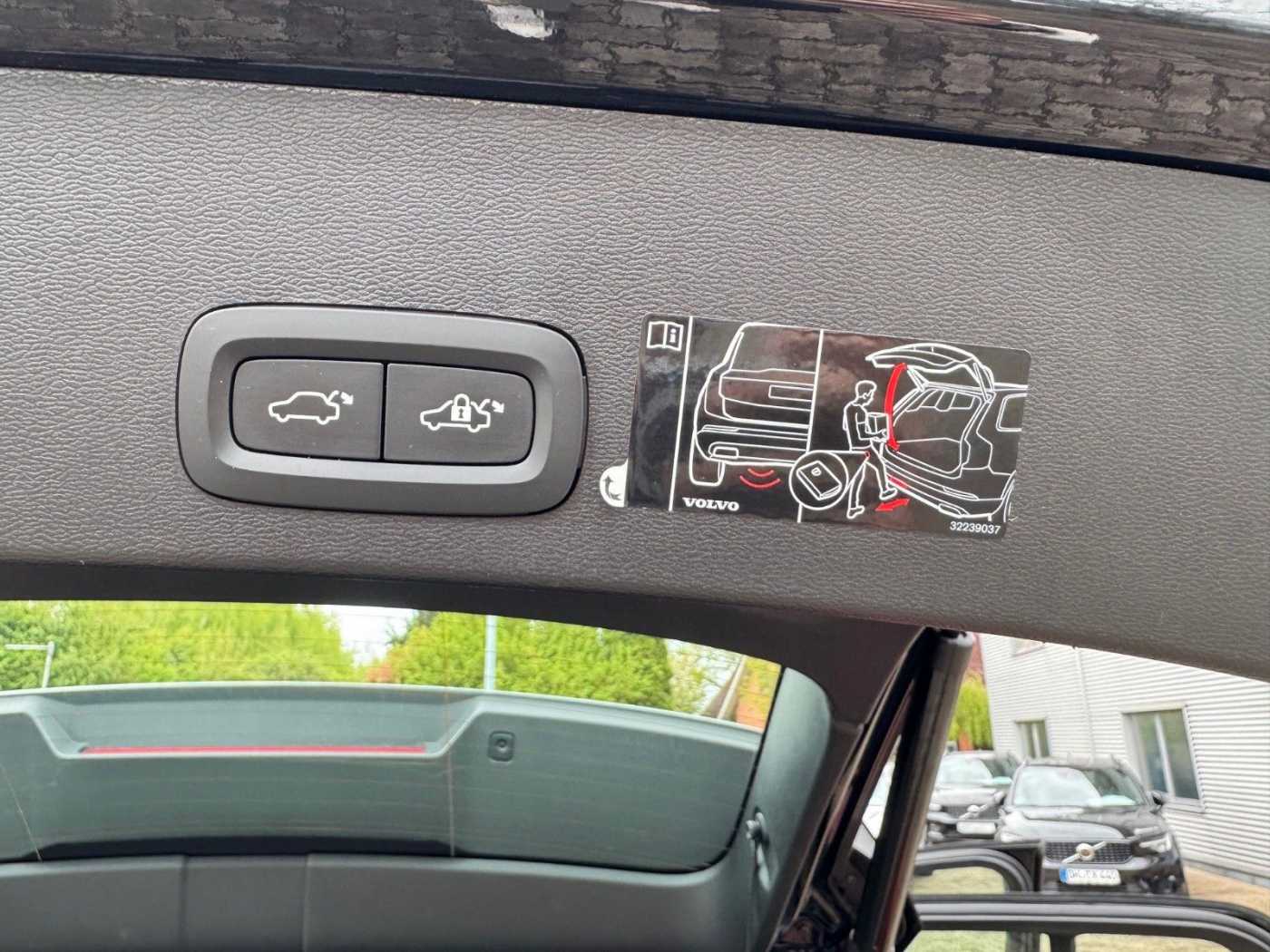 Volvo  T4 Recharge DKG R-DESIGN - 19' - Cam - H/K