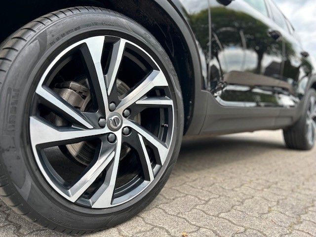 Volvo  D4 AWD Geartr. R-DESIGN - Sthzg - BLIS - HK
